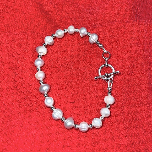 Handmade Fresh Water Pearl & Silver Beaded Bracelet - Picture 5 of 10